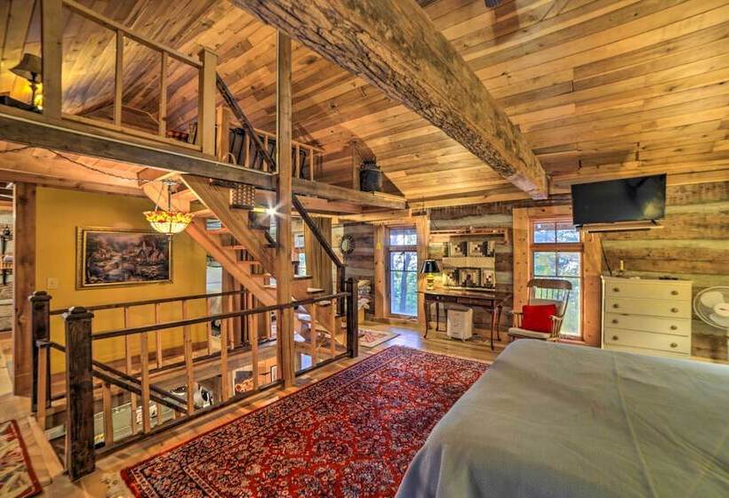 Historic Cabin W/ Stunning Kentucky Lake View