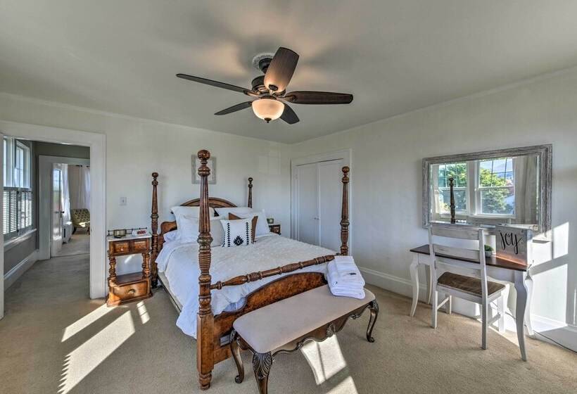 Waterfront Port Angeles Home W/ Harbor Views