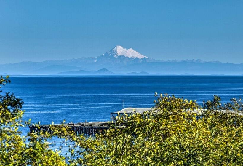 Waterfront Port Angeles Home W/ Harbor Views