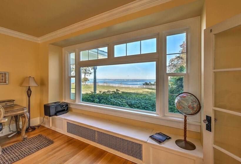 Waterfront Port Angeles Home W/ Harbor Views