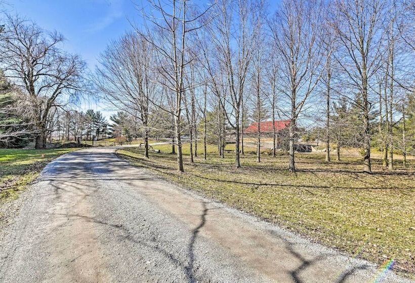 Honey House Cabin A Quiet Countryside Retreat!