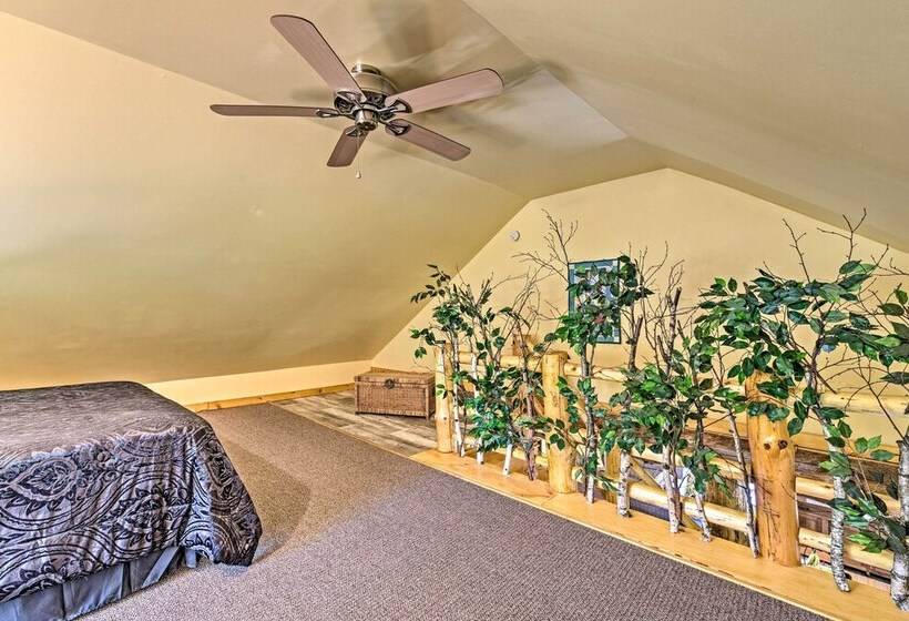 Honey House Cabin A Quiet Countryside Retreat!