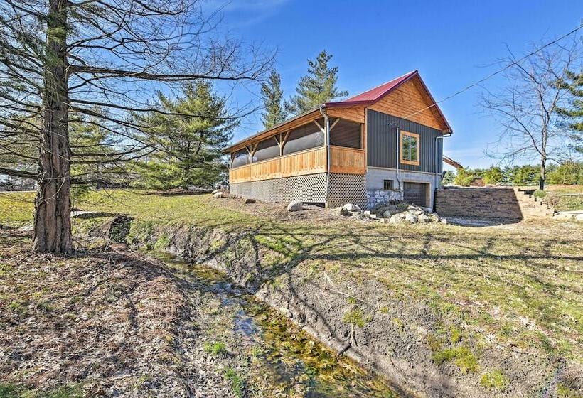 Honey House Cabin A Quiet Countryside Retreat!