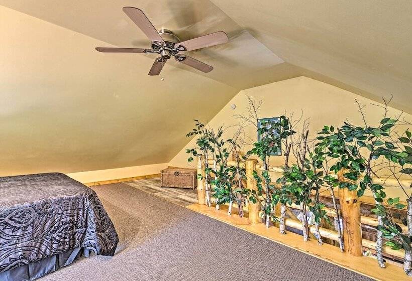 Honey House Cabin A Quiet Countryside Retreat!