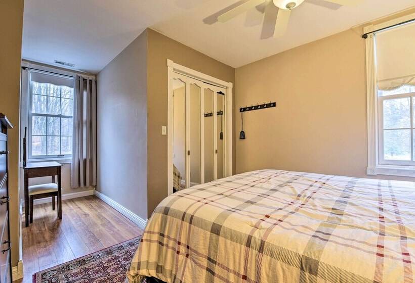 Huge Family Home W/ Pool   13 Mi To Lake Michigan!