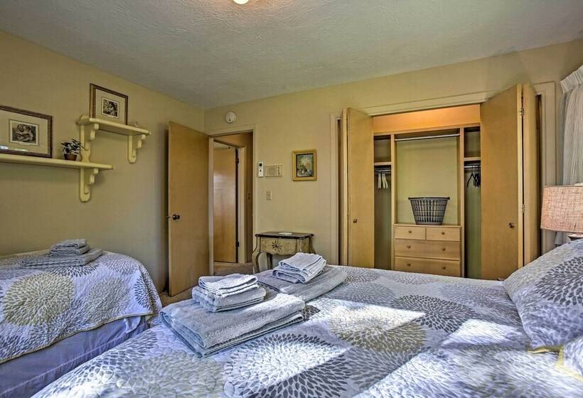 Game Room & Deck: Spacious Traverse City Home!