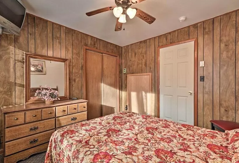 Lake Harmony Home W/ Community Beach Access
