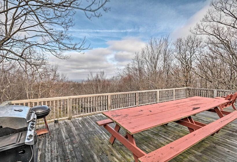 Lake Harmony Home W/ Community Beach Access