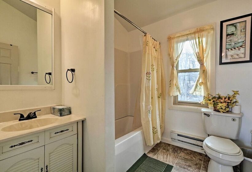 Lake Harmony Home W/ Community Beach Access