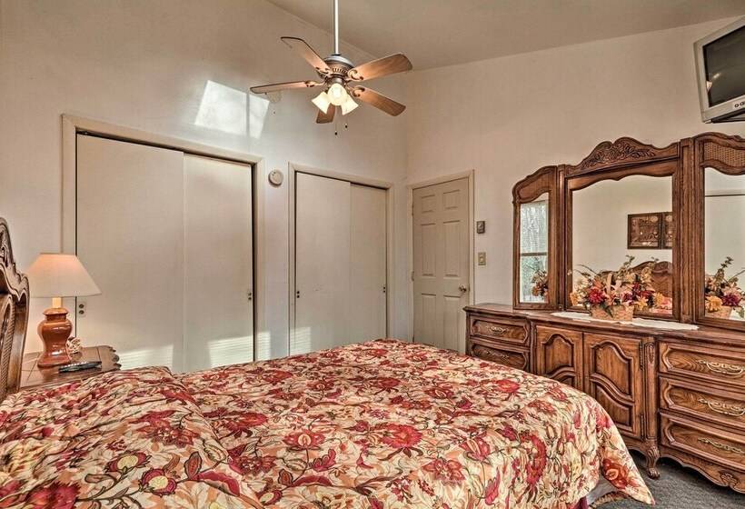 Lake Harmony Home W/ Community Beach Access