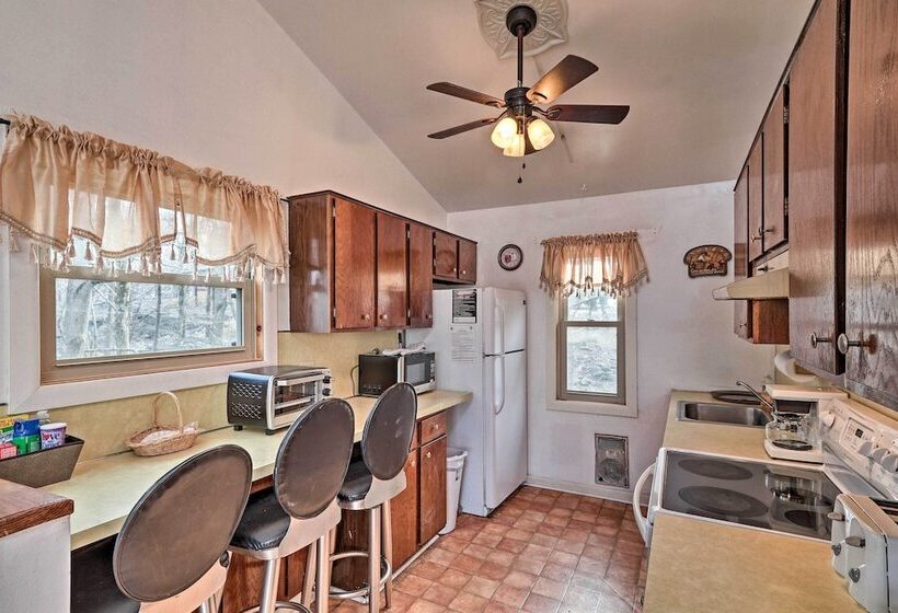 Lake Harmony Home W/ Community Beach Access