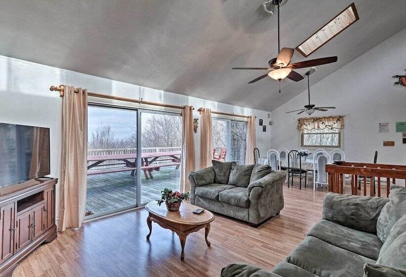 Lake Harmony Home W/ Community Beach Access