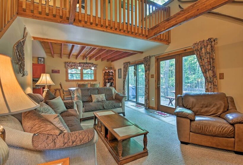 Deck & Big Boulder Views: Lake Harmony House!