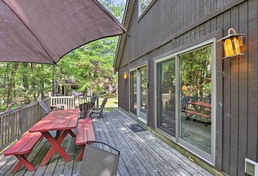 Deck & Big Boulder Views: Lake Harmony House!