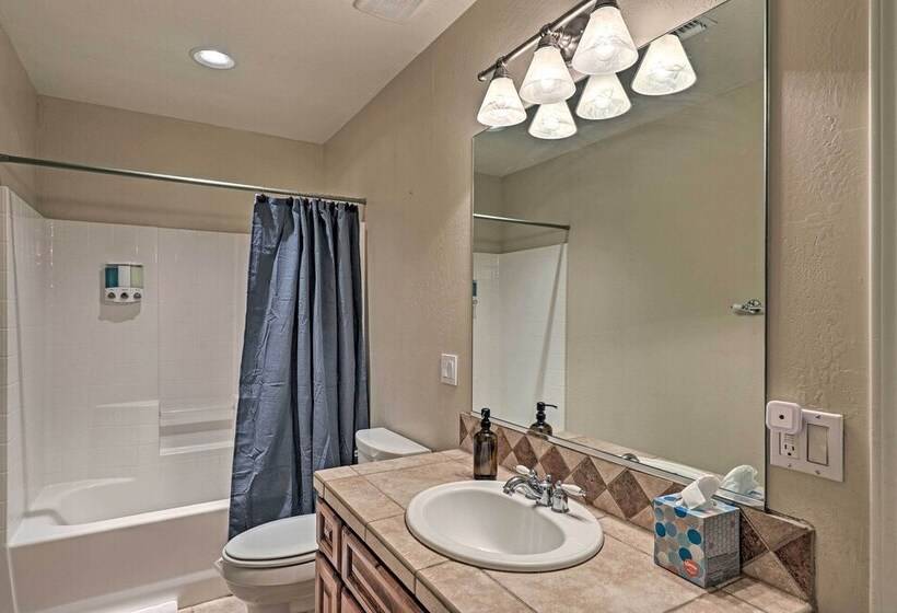 Serene Lakeside Cabin W/ Decks + Edler Lake Views!