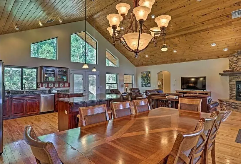 Serene Lakeside Cabin W/ Decks + Edler Lake Views!