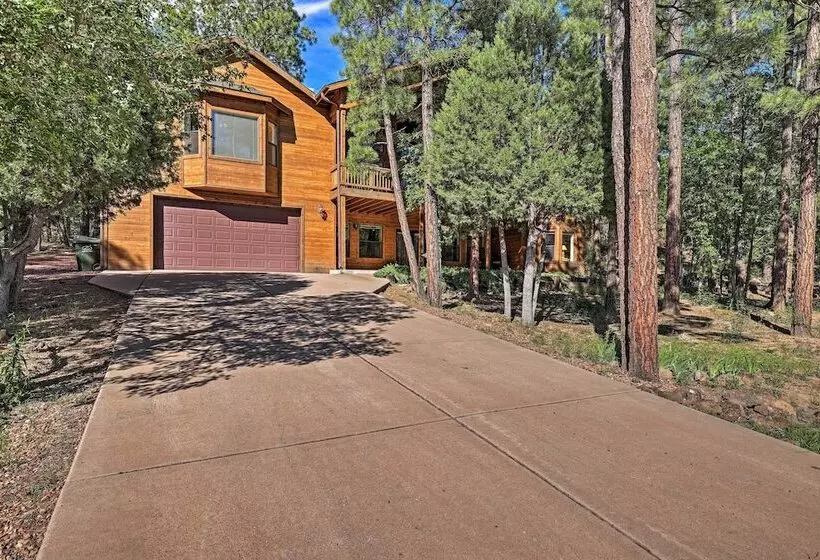 Serene Lakeside Cabin W/ Decks + Edler Lake Views!