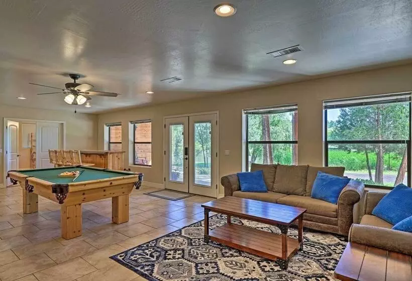 Serene Lakeside Cabin W/ Decks + Edler Lake Views!