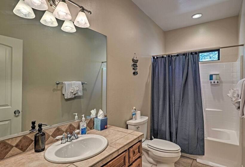 Serene Lakeside Cabin W/ Decks + Edler Lake Views!