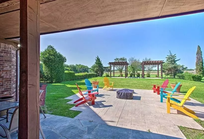 Lavish Celina Home W/ Patio & Game Room!