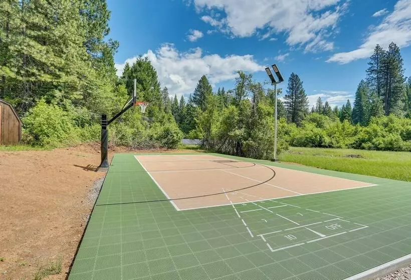 Log Home On 60 Private Acres By Mt Shasta Ski Park