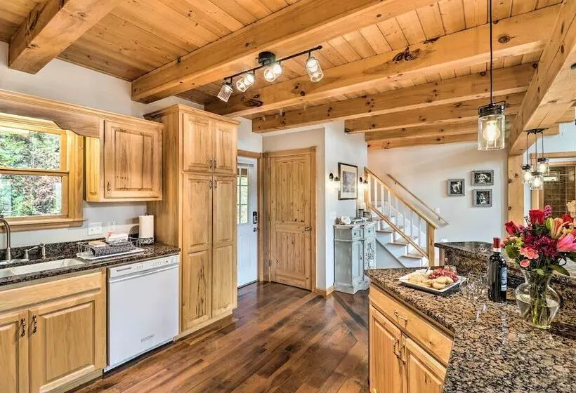 Luxe Franklin Home Features Indoor/outdoor Comfort