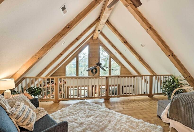 Luxe Franklin Home Features Indoor/outdoor Comfort