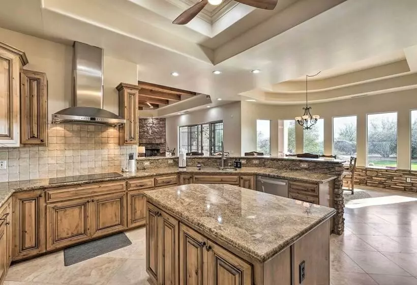 Luxe Scottsdale Home, 1/2 Mile To State Park!