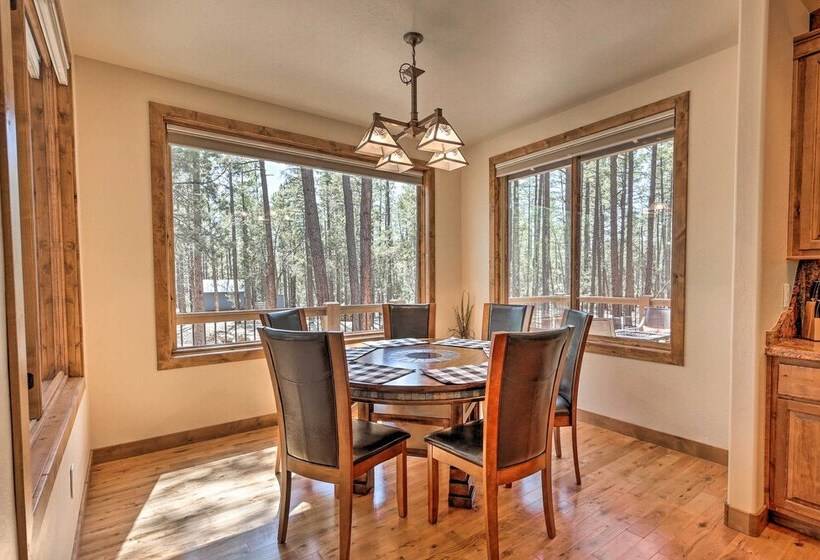 Fire Pit: Family Friendly Lakeside Retreat