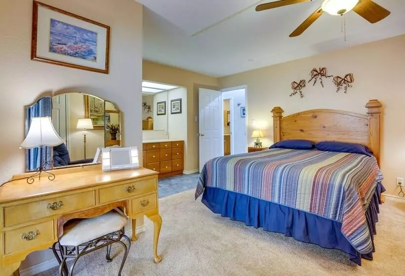 Deck & Gas Grill: Riverfront Mcqueeney Duplex