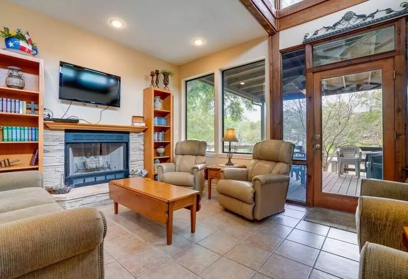 Deck & Gas Grill: Riverfront Mcqueeney Duplex