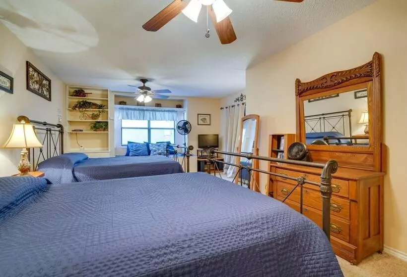 Deck & Gas Grill: Riverfront Mcqueeney Duplex