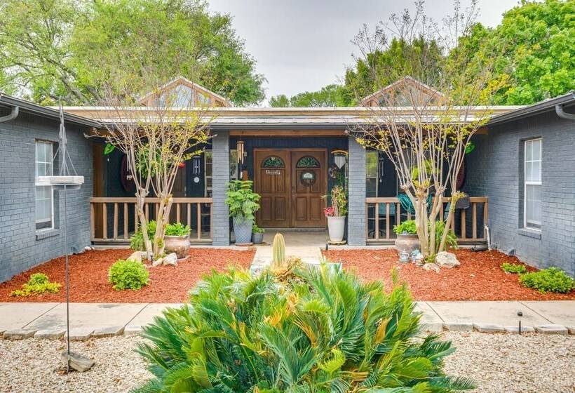 Deck & Gas Grill: Riverfront Mcqueeney Duplex