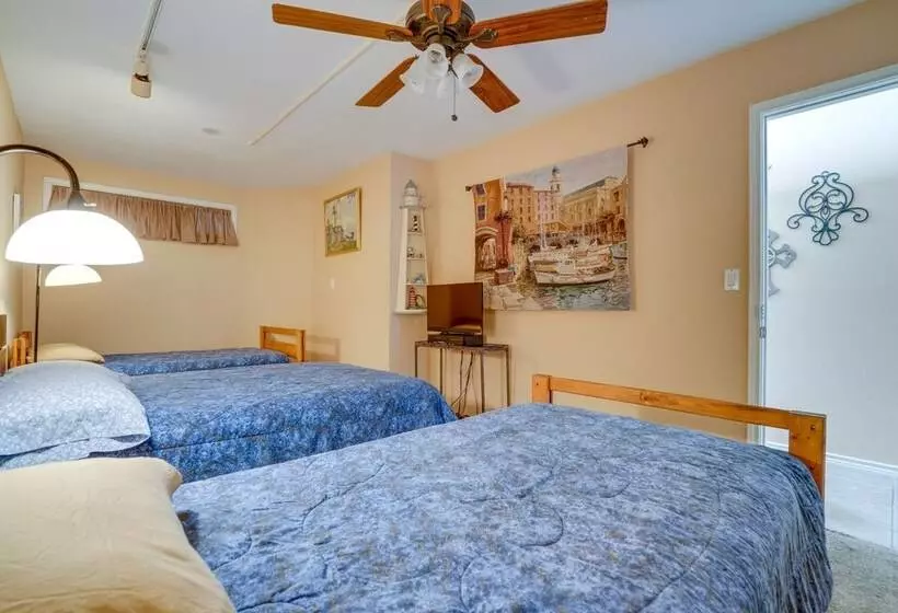 Deck & Gas Grill: Riverfront Mcqueeney Duplex