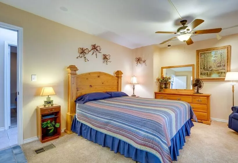 Deck & Gas Grill: Riverfront Mcqueeney Duplex