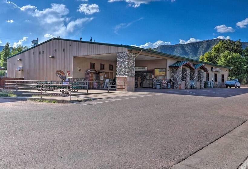 Modern Strawberry Cabin W/ Hammock, Deck, Fire Pit