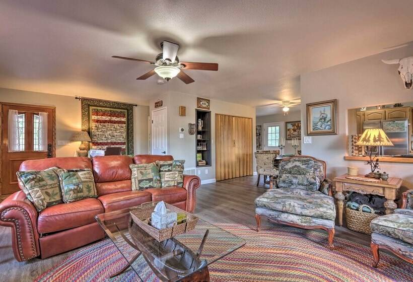 Modern Strawberry Cabin W/ Hammock, Deck, Fire Pit