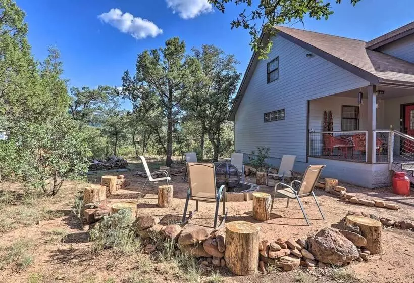 Modern Strawberry Cabin W/ Hammock, Deck, Fire Pit