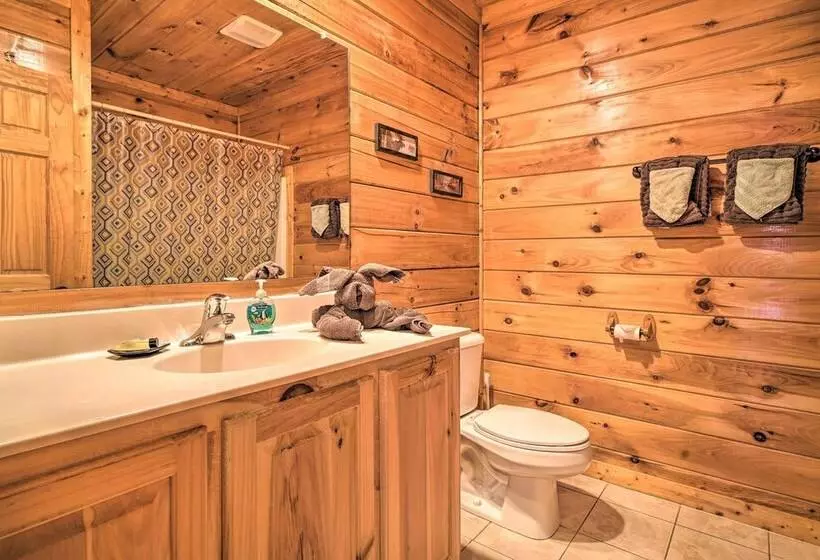 Mountain Pool Lodge Sevierville Cabin W/ Hot Tub