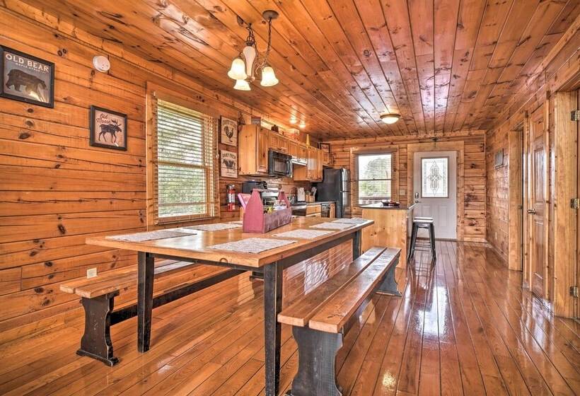 Mountain Pool Lodge Sevierville Cabin W/ Hot Tub