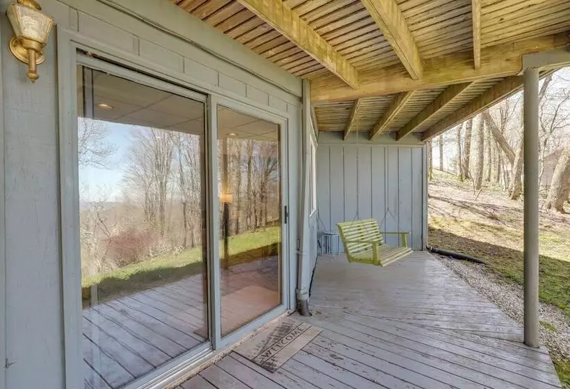 Mountaintop Mars Hill Cabin W/ Wraparound Deck!