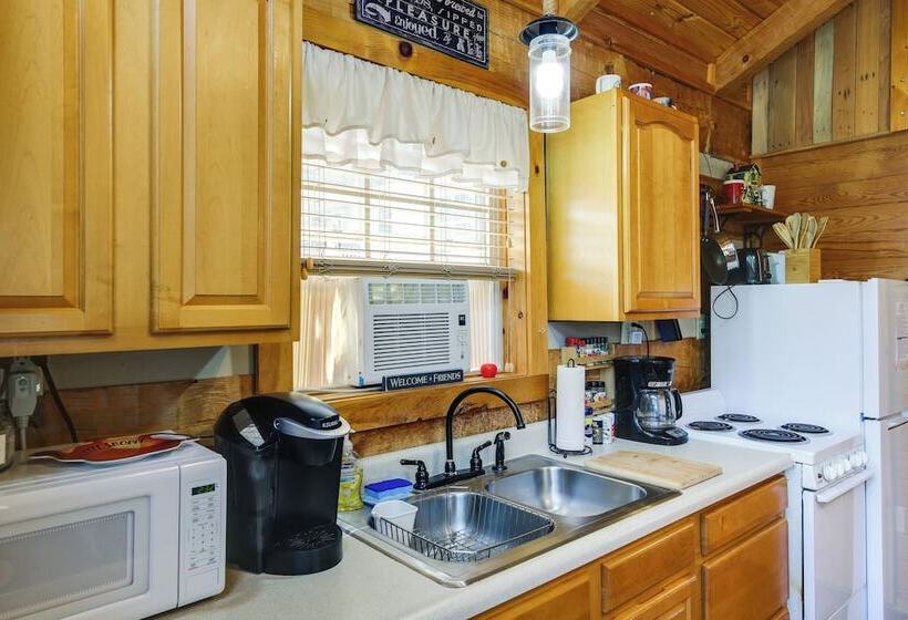 Noes Rest Wheelchair Friendly Cherokee Lake Cabin