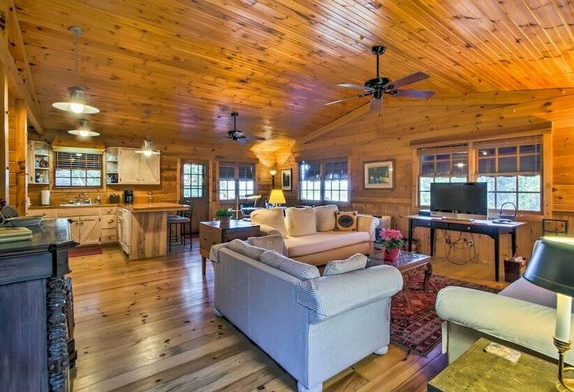 Quaint Bryson City Cottage W/ Smoky Mountain Views