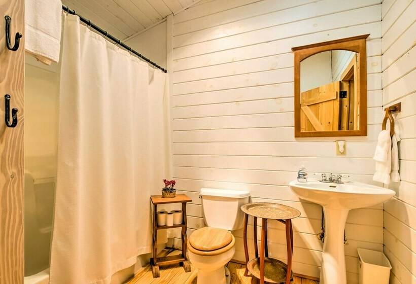 Quaint Bryson City Cottage W/ Smoky Mountain Views