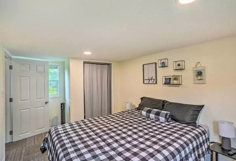 Quaint Montezuma Cabin Near Lake Ponderosa!