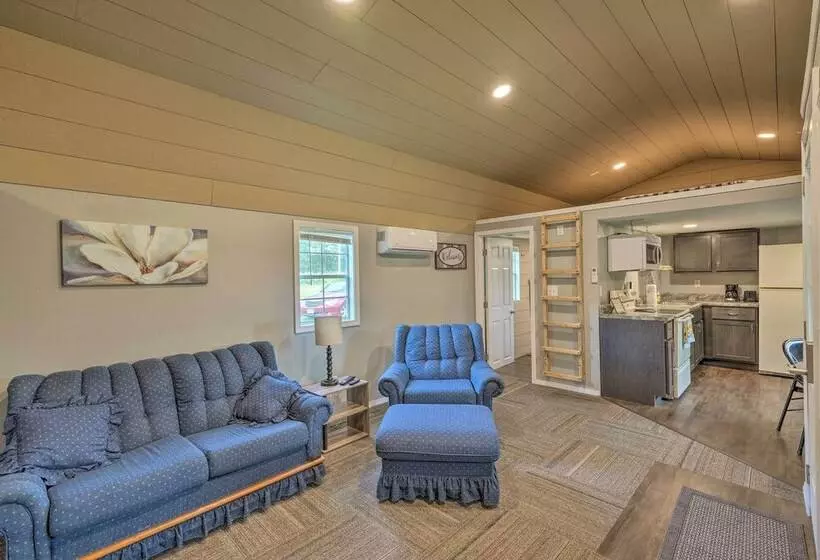 Quaint Montezuma Cabin Near Lake Ponderosa!