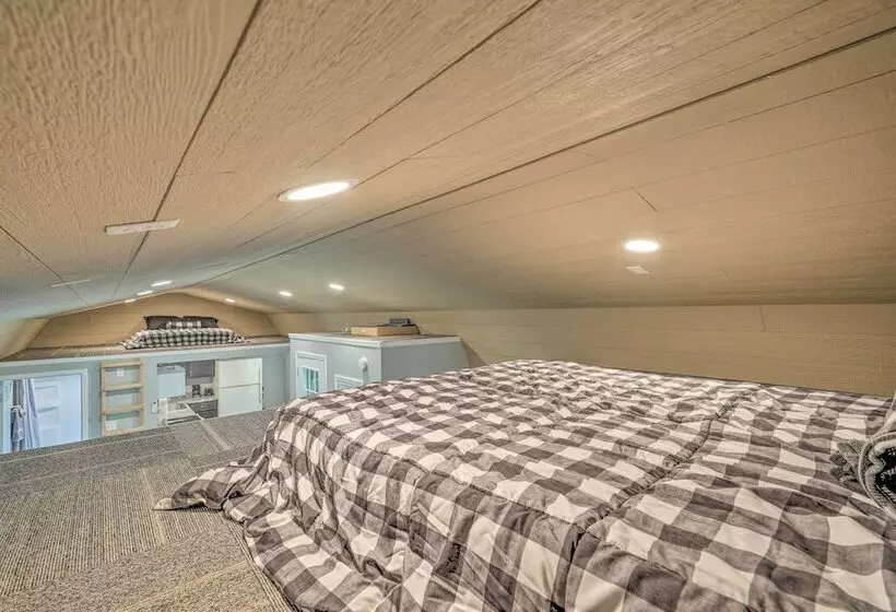 Quaint Montezuma Cabin Near Lake Ponderosa!