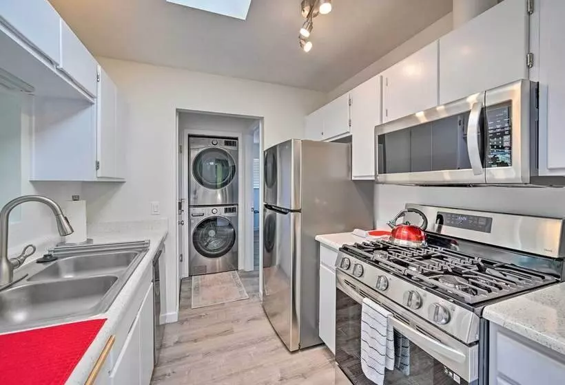 Quaint Sedona Cottage W/ Backyard + Views!