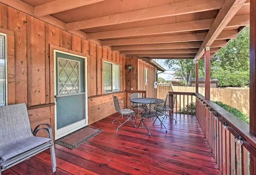 Quaint Sedona Cottage W/ Backyard + Views!