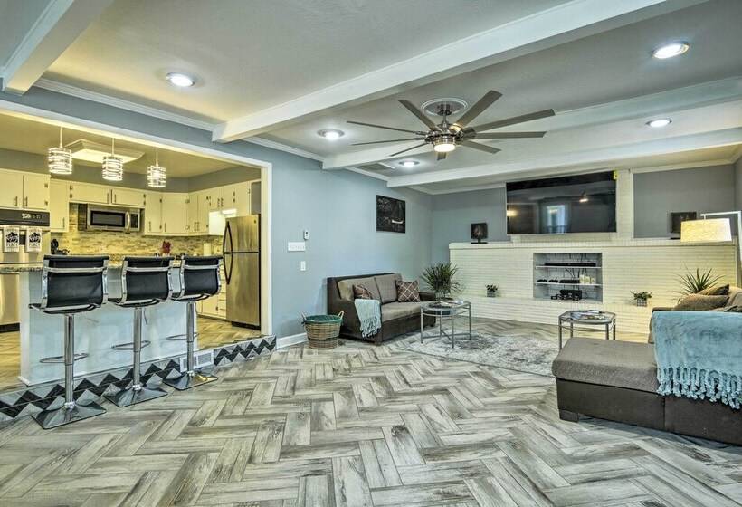 Serene Home On Pond   5 Mi To Dtwn Greensboro